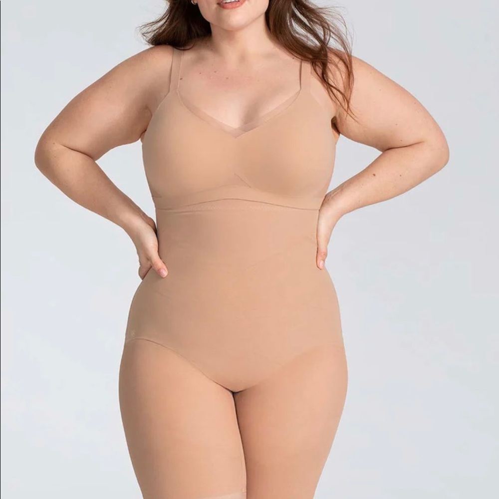 Honeylove - The super power short